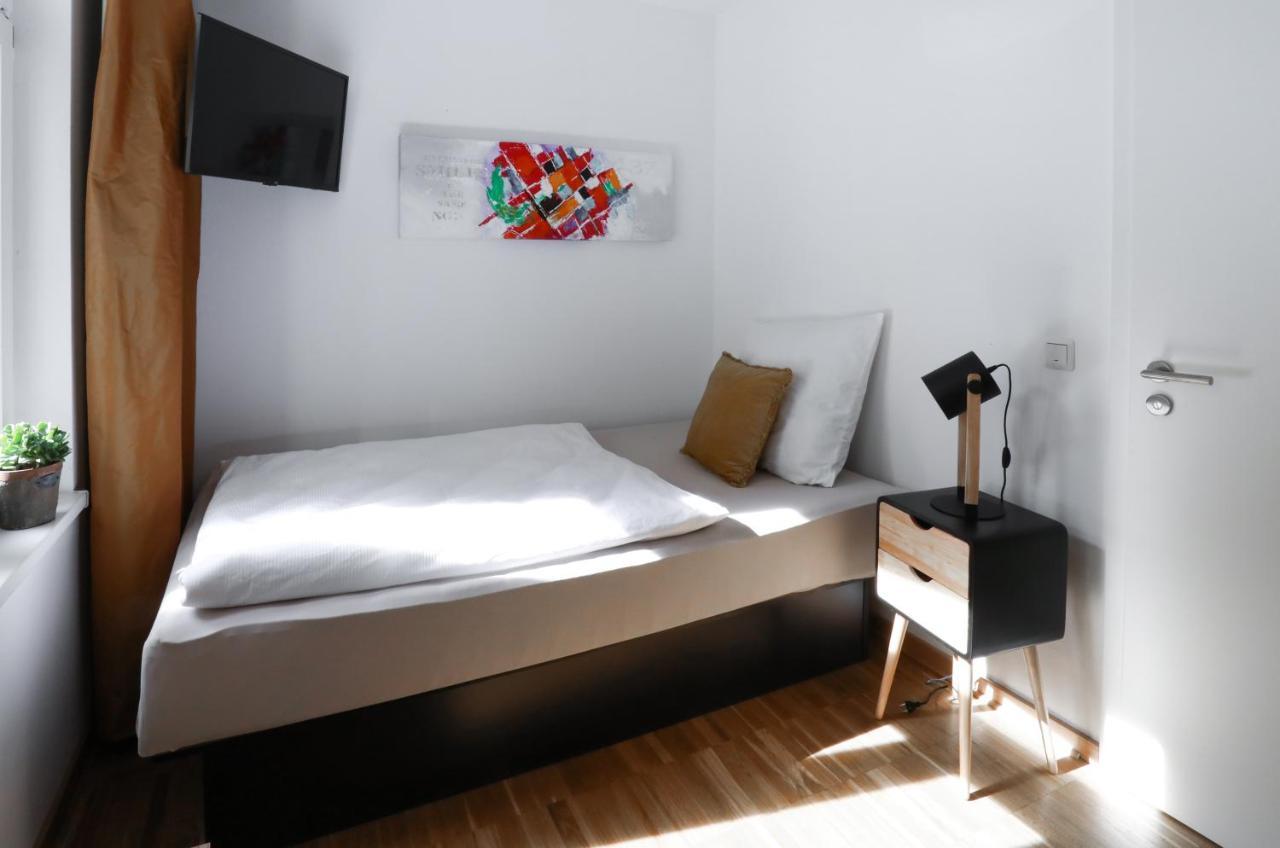 Bohnapartments Am Anger - Zentrum - Vollausstattung - Wlan 에르푸르트 객실 사진